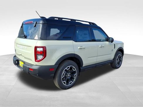 New 2025 Ford Bronco Sport Outer Banks w/ Outer Banks Tech Package+ AWD/4WD image 13