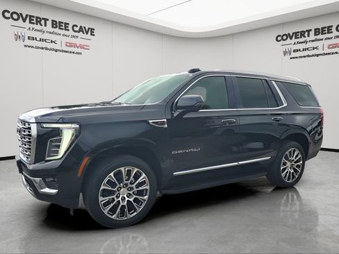 Used 2025 GMC Yukon Denali image 3
