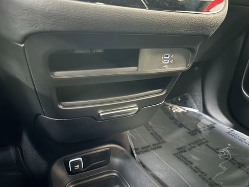 New 2026 Chrysler Pacifica Select image 30