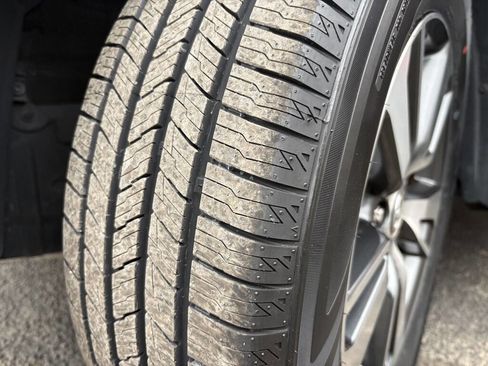 Used 2018 Toyota RAV4 XLE image 11