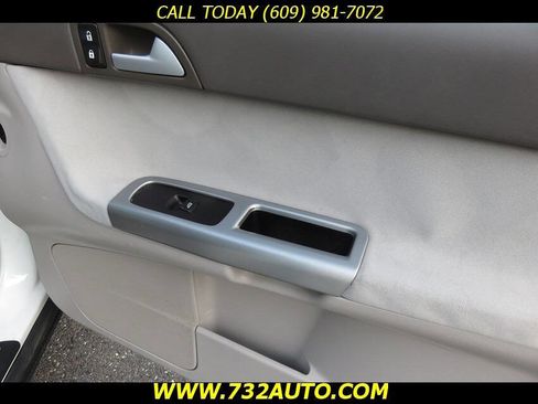 Used 2007 Volvo V50 T5 image 33