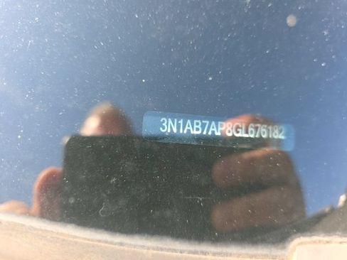 Used 2016 Nissan Sentra SV FWD image 16