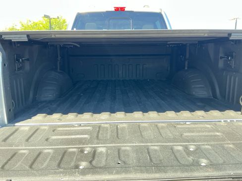 Used 2021 Ford F350 Lariat w/ Lariat Ultimate Package AWD/4WD image 32