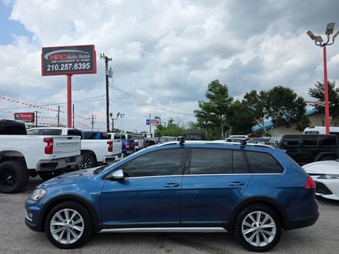 Used 2017 Volkswagen Golf Alltrack S AWD/4WD image 6