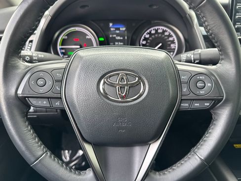 Used 2024 Toyota Camry SE w/ Audio Upgrade Package image 16