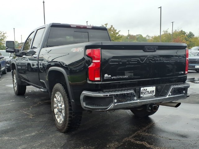 Used 2025 Chevrolet Silverado 2500 LTZ w/ LTZ Plus Package AWD/4WD image 3