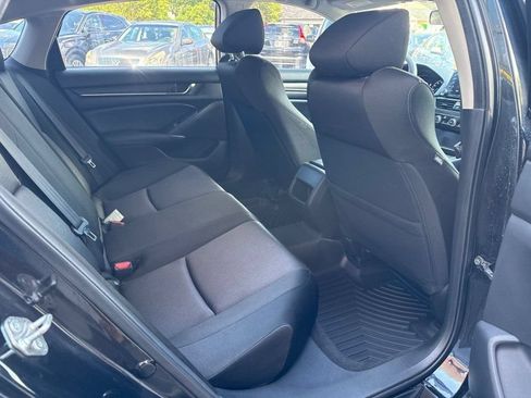 Used 2019 Honda Accord LX image 19