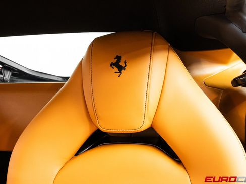 Used 2019 Ferrari 488 GTB RWD image 42