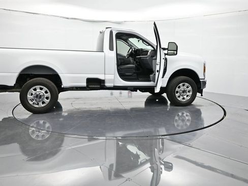 Used 2024 Ford F350 XLT w/ 360-Degree Camera Package image 44