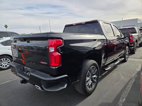 Certified 2022 Chevrolet Silverado 1500 RST image 2