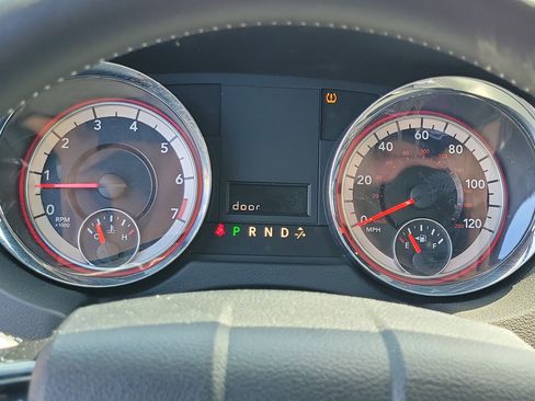 Used 2016 Dodge Grand Caravan SXT FWD image 27