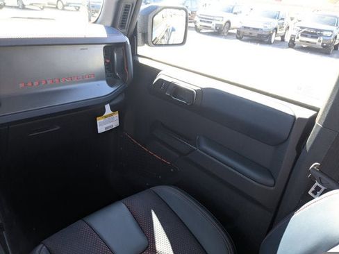 New 2025 Ford Bronco Raptor image 15
