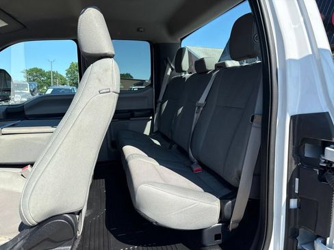 Used 2017 Ford F250 XL w/ Power Equipment Group AWD/4WD image 34