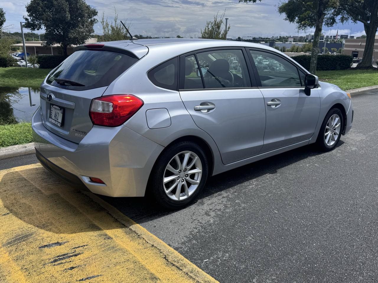Used 2013 Subaru Impreza 2.0i Premium w/ All-Weather Pkg AWD/4WD image 23
