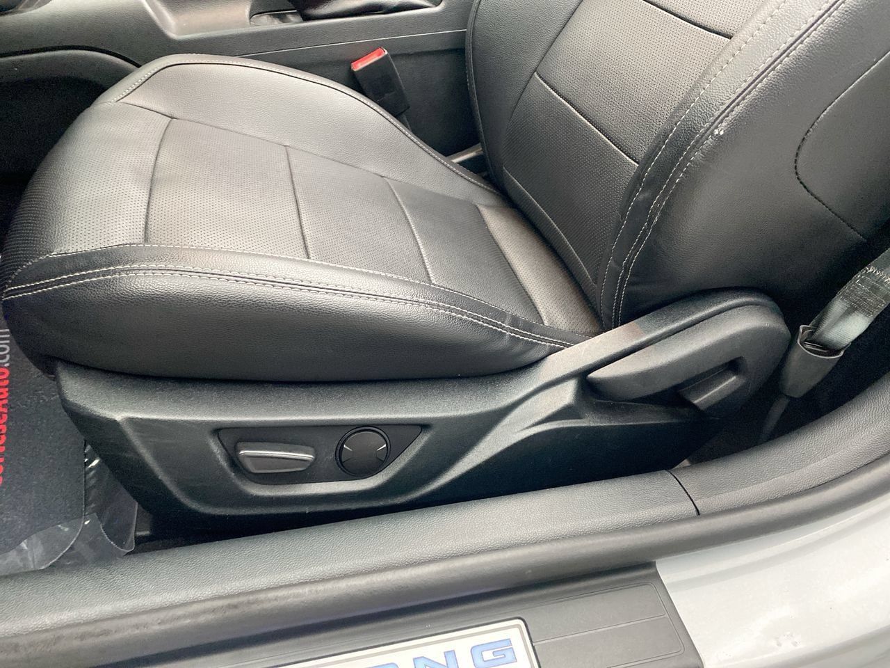 Used 2023 Ford Mustang Premium RWD image 13