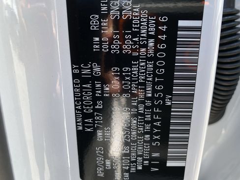 New 2026 Kia EV9 Wind image 33