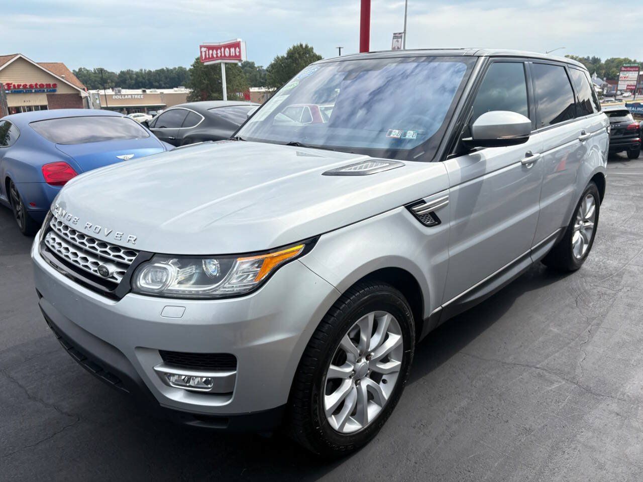 Used 2016 Land Rover Range Rover Sport HSE AWD/4WD image 3
