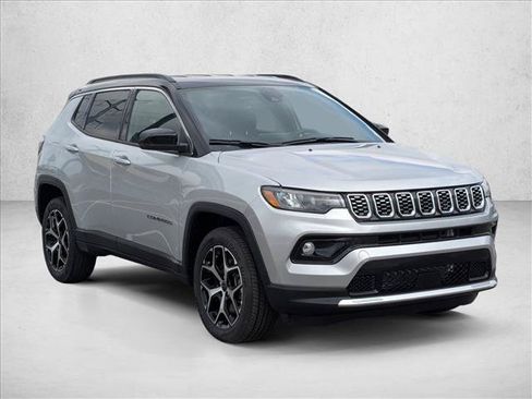 Used 2025 Jeep Compass Limited AWD/4WD image 3
