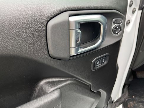 New 2026 Jeep Gladiator Mojave image 32