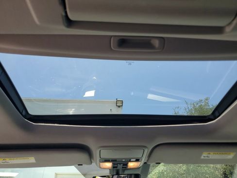 Used 2018 Honda Odyssey Touring image 19