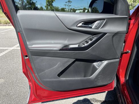 Used 2025 Chevrolet Equinox RS FWD image 17