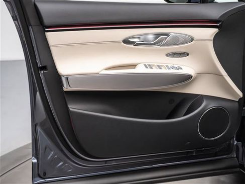 New 2026 Genesis GV70 2.5T Select AWD/4WD image 28