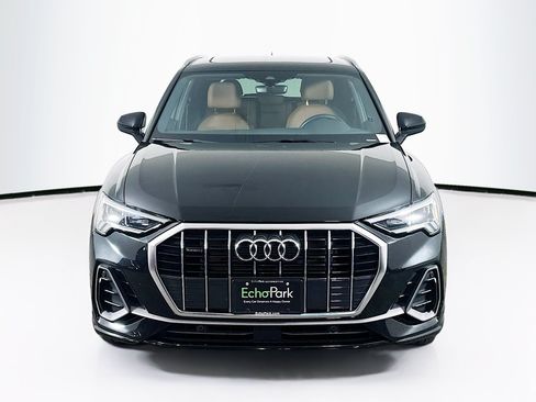Used 2025 Audi Q3 2.0T Premium AWD/4WD image 2