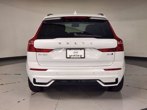 Certified 2025 Volvo XC60 B5 Core AWD/4WD image 10