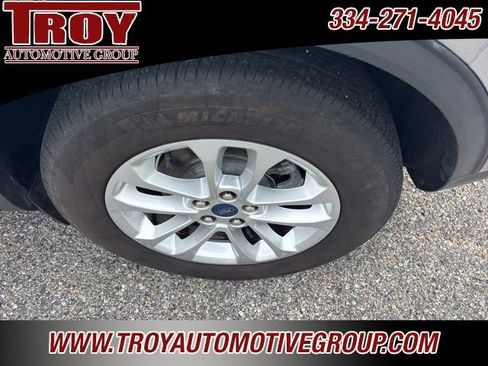 Used 2021 Ford Escape SE FWD image 15