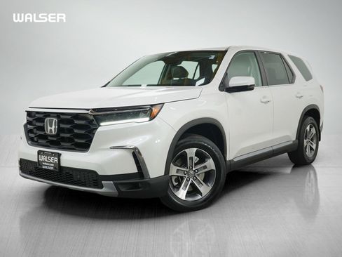 Used 2025 Honda Pilot EX-L image 1