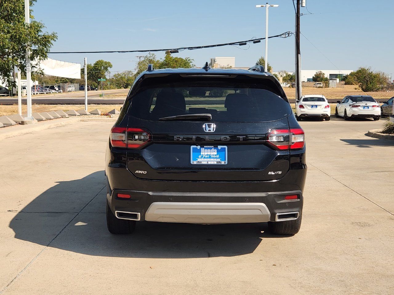 Used 2023 Honda Pilot Elite image 6