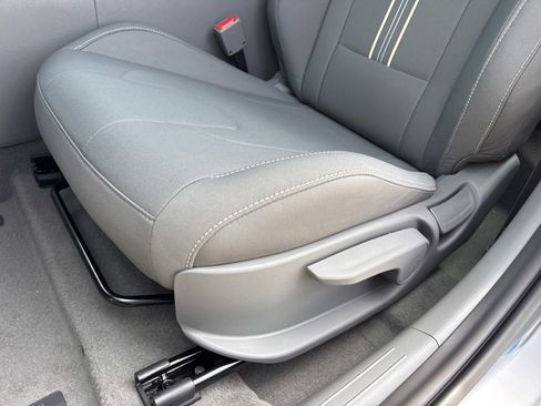 New 2026 Hyundai Elantra Sport FWD image 11
