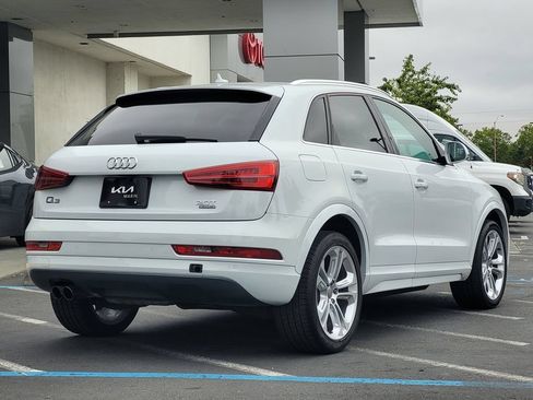 Used 2017 Audi Q3 2.0T Premium Plus w/ Premium Plus Package AWD/4WD image 5