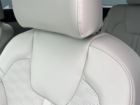 New 2025 Kia Sorento EX w/ Panoramic Sunroof Package image 19