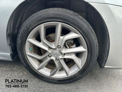 Used 2013 Nissan Sentra SR w/ Driver Pkg FWD image 19