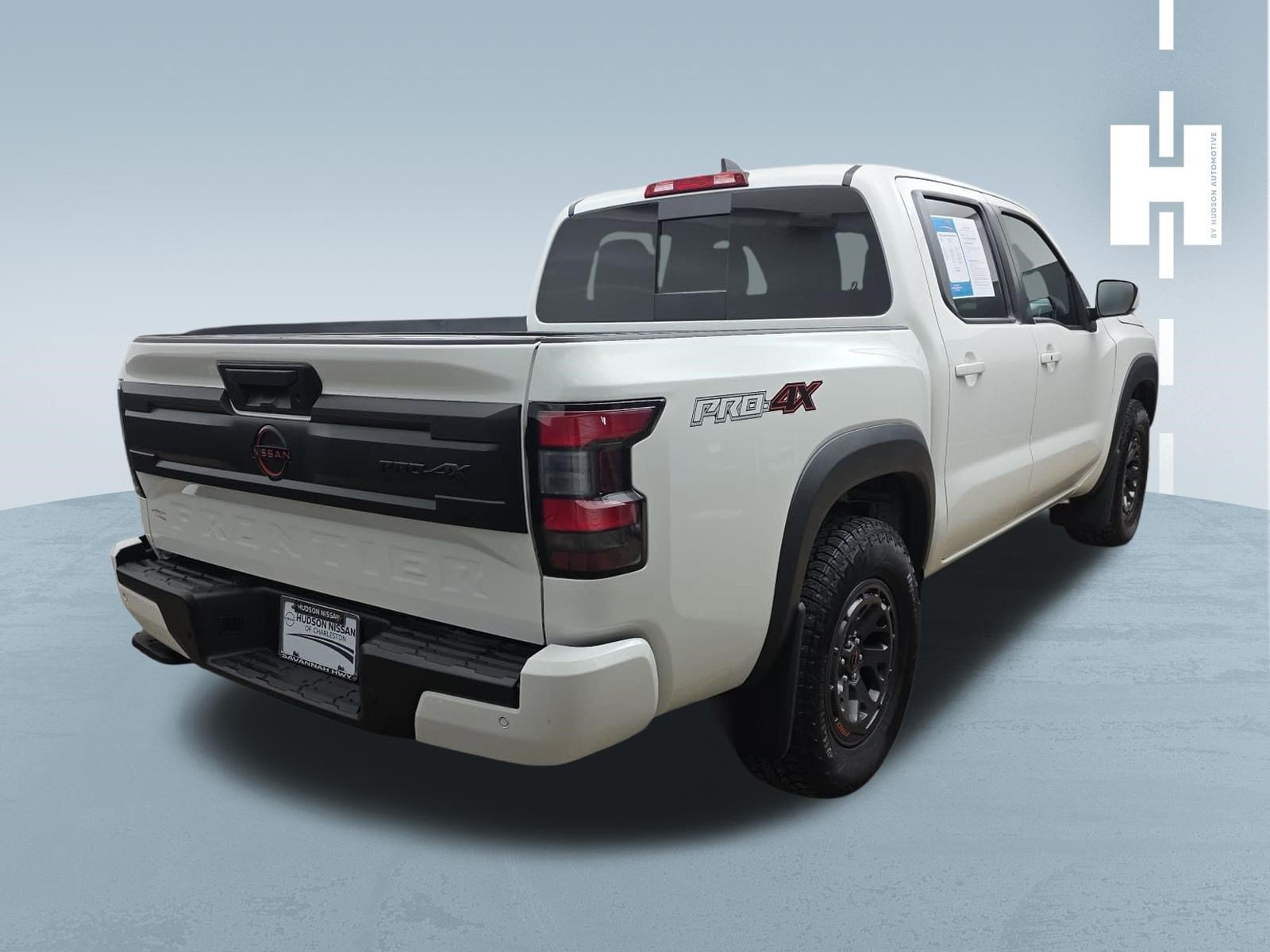 Used 2025 Nissan Frontier PRO-4X AWD/4WD image 4