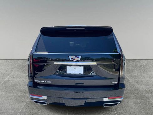 New 2026 Cadillac Escalade Luxury image 4