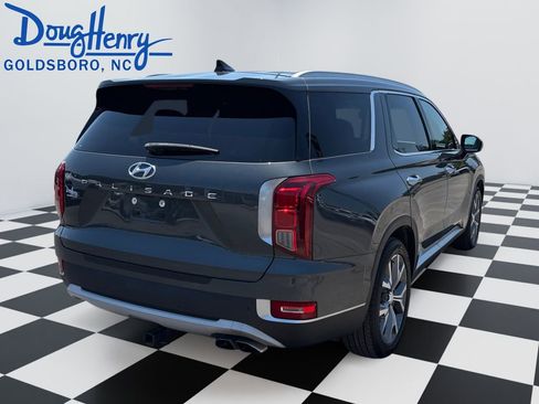 Used 2022 Hyundai Palisade SEL w/ 8P Bench Seat Package FWD image 5