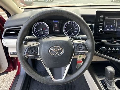 Used 2021 Toyota Camry LE image 16