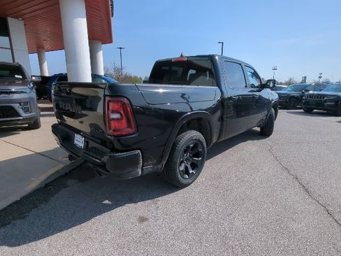 New 2026 RAM 1500 4x4 Crew Cab image 9