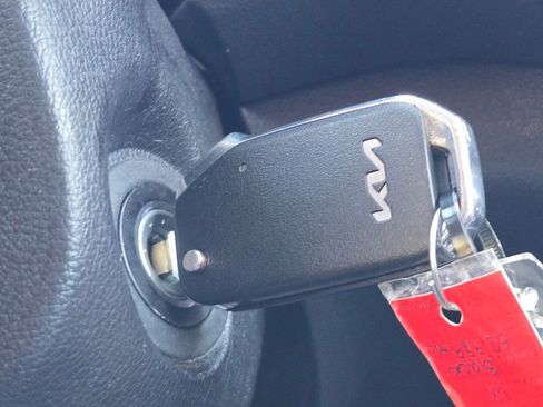 Certified 2024 Kia Soul LX w/ Option Group 015 image 19