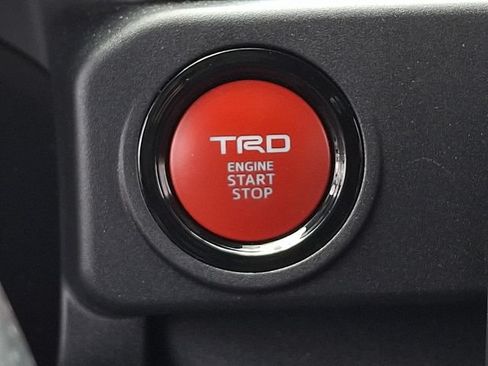 Used 2025 Toyota 4Runner TRD Off-Road AWD/4WD image 22