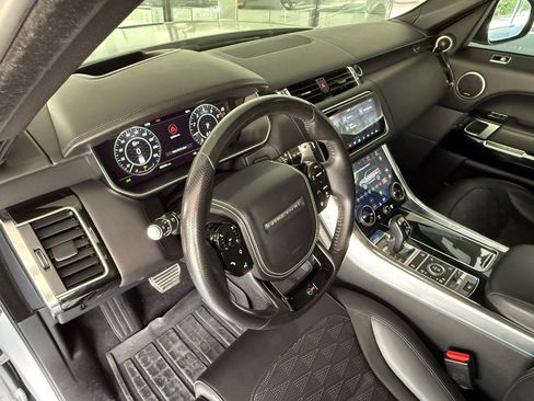 Used 2020 Land Rover Range Rover Sport SVR AWD/4WD image 4