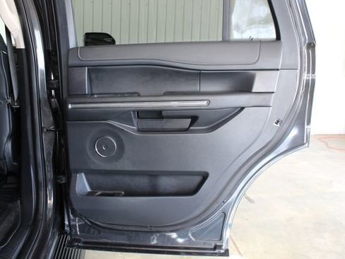 Used 2024 Ford Expedition XLT RWD image 22