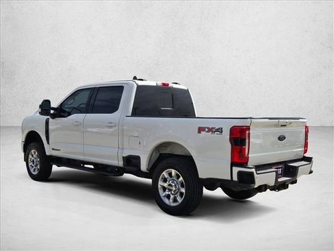 Used 2023 Ford F250 Lariat w/ Lariat Ultimate Package AWD/4WD image 7