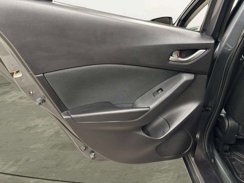 Used 2015 MAZDA MAZDA3 i Touring image 14