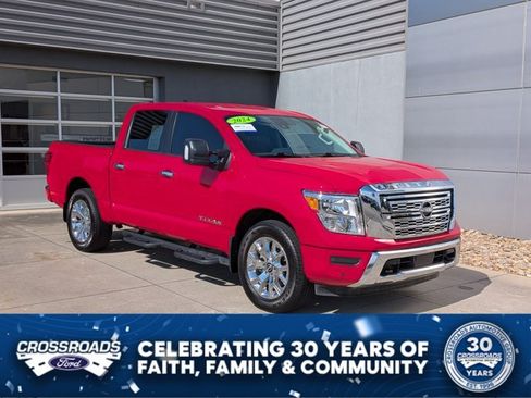 Used 2024 Nissan Titan SV w/ SV Convenience Package AWD/4WD image 1