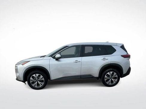 Used 2023 Nissan Rogue SV image 5