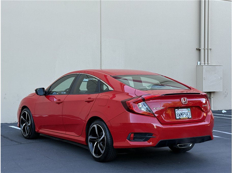 Used 2021 Honda Civic Sport image 4