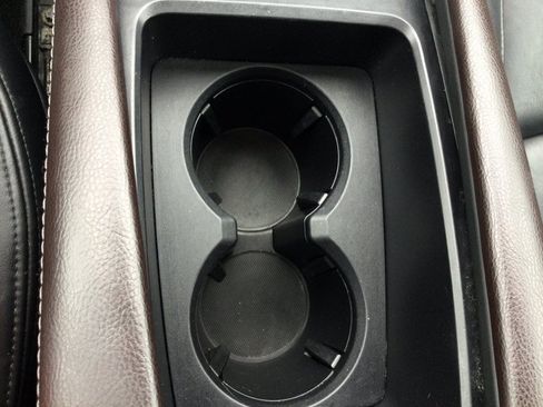 Used 2018 MAZDA MAZDA3 Touring FWD image 35